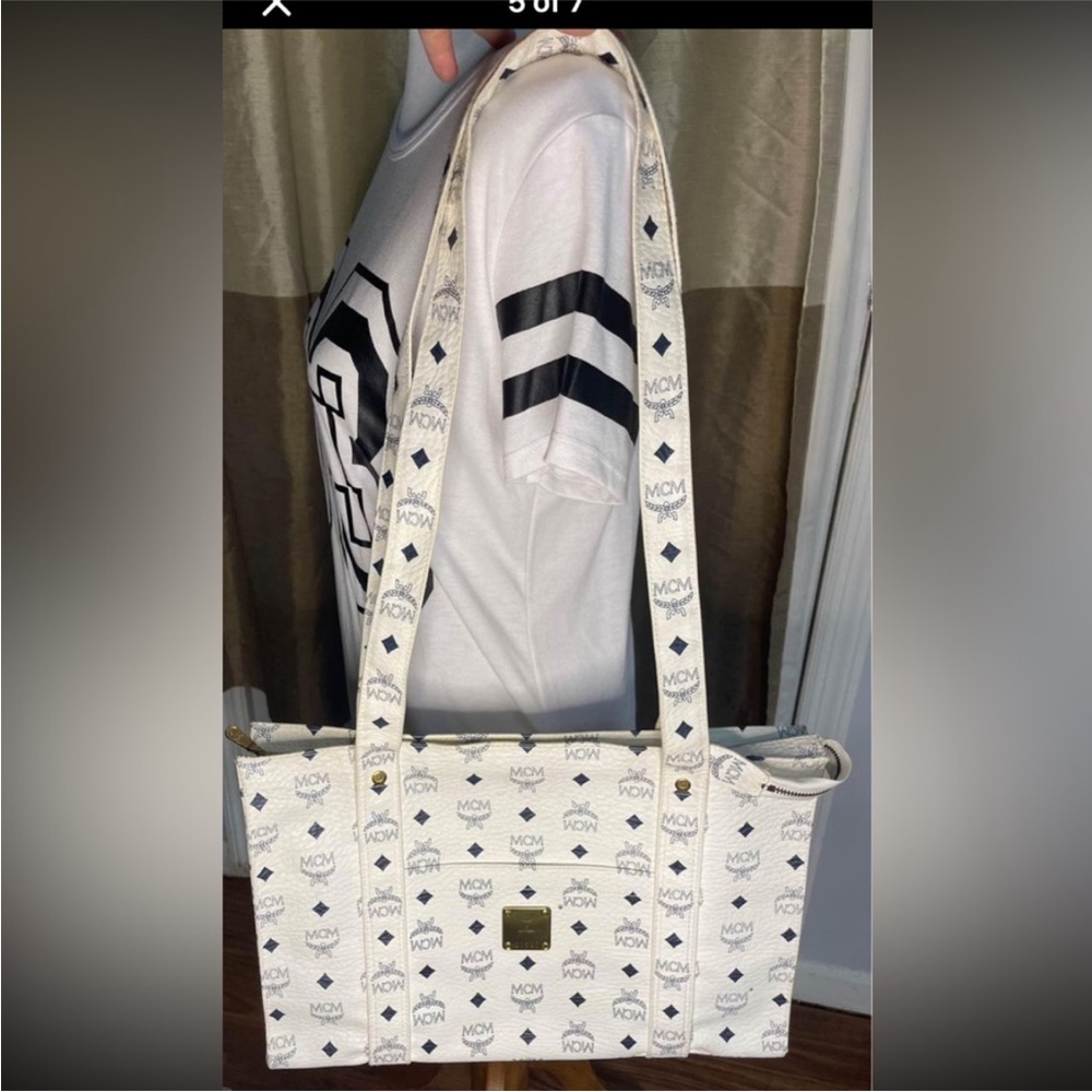 MCM Ivory and Ebony Tote Bag - Picture 5 of 12